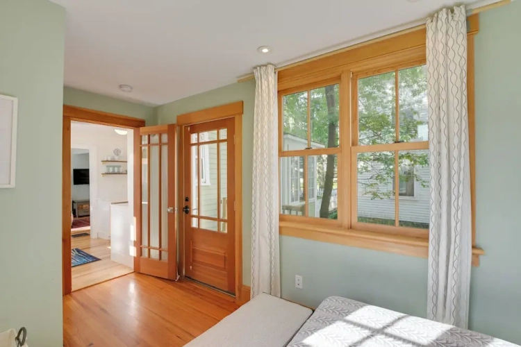 3 Bedrooms Cottage