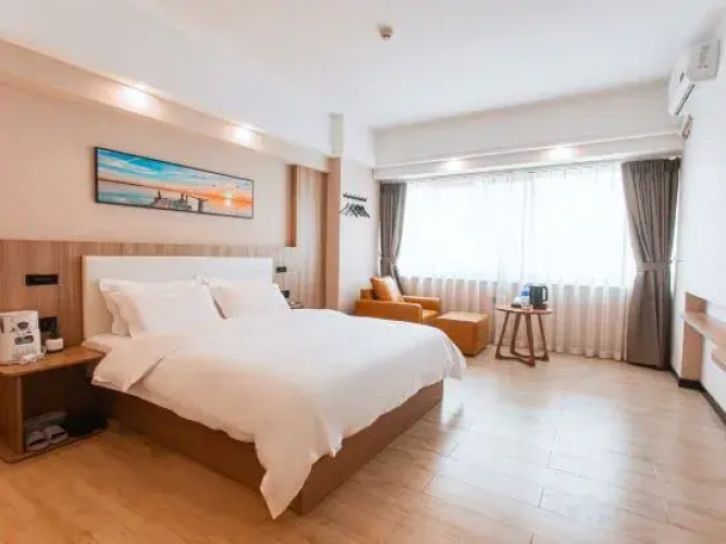 Xiamen Free Space Chain Hotel