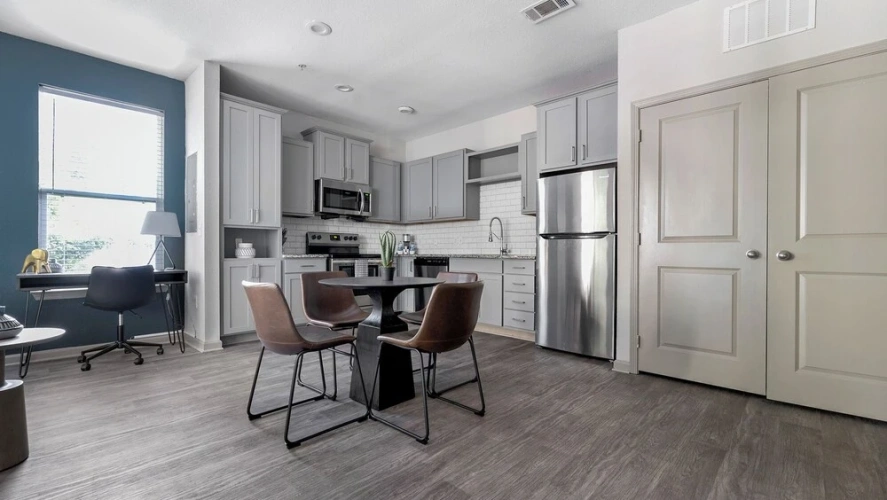 1 Bedroom Apartment