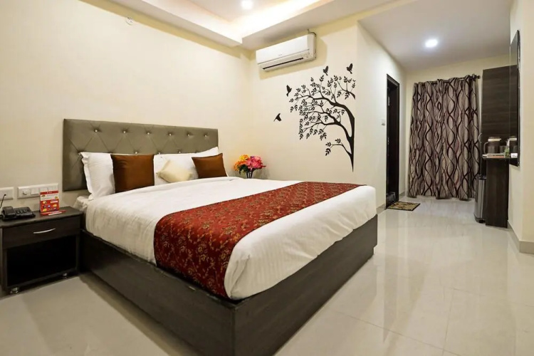 Hotel Lotus Grand
