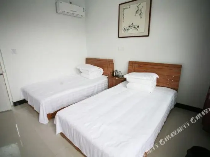 Quadruple Family Suite