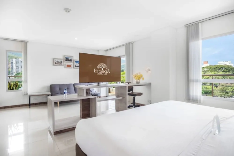 Deluxe Suite