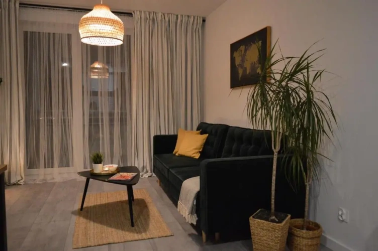 2 Bedrooms Apartment