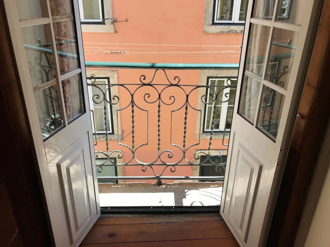 Typical studio in great location Tram 28