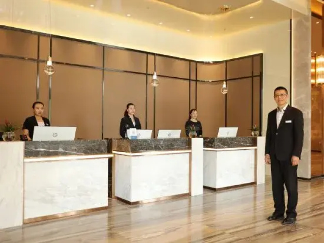 Huashun Hotel