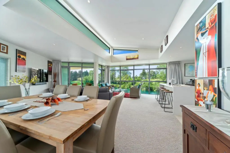 Two Views Taupo Apartment