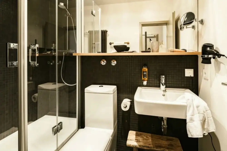Standard Double room with city view