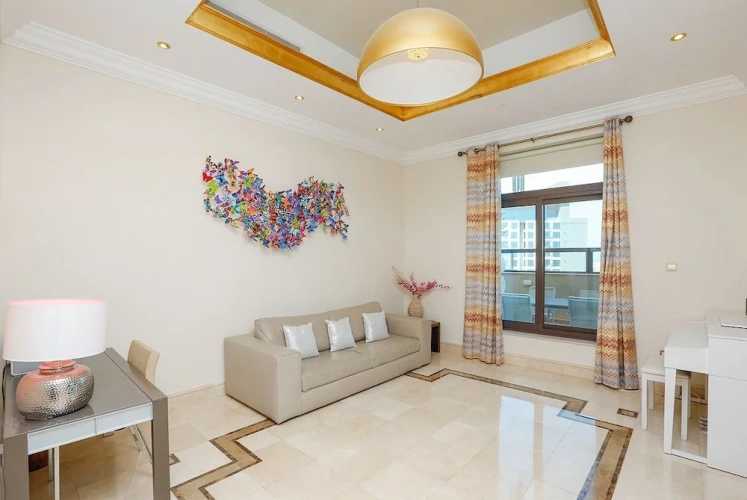 3 Bedrooms Apartment
