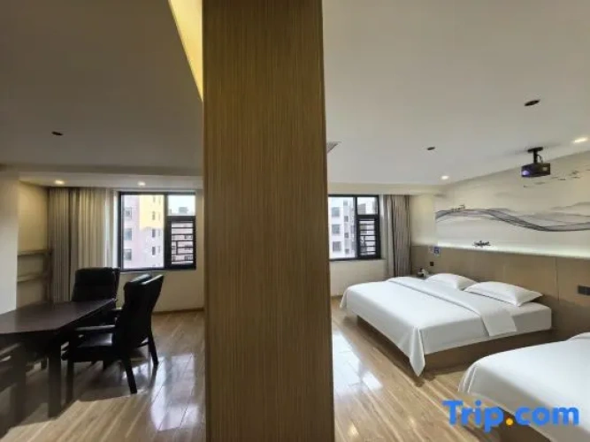 2 Bedrooms Suite