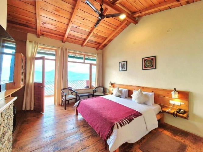 Superior Double room with balcony and with mountain view