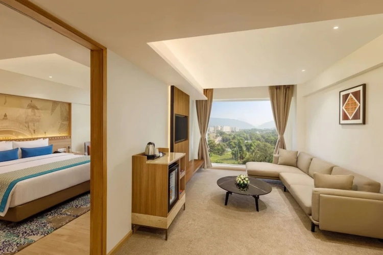 Double Suite