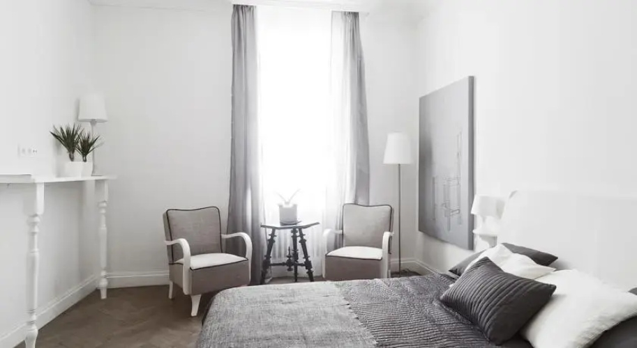 Mono Apartments