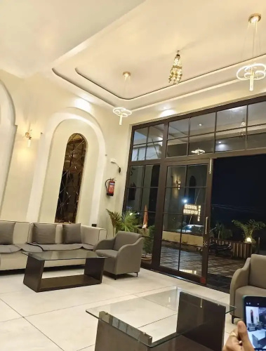 Hotel Prakhyat