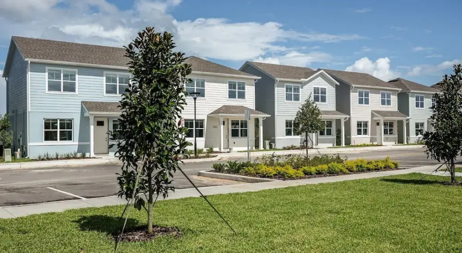 Landing Apartments - Four Corners