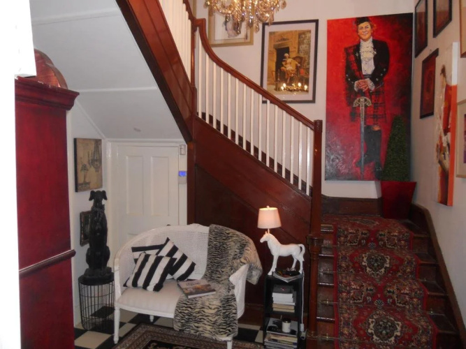 Montrose House