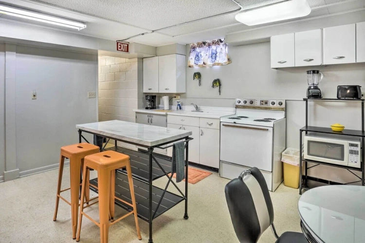 2 Bedrooms Apartment