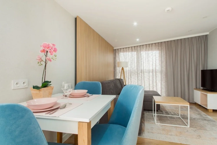Apartment with balcony