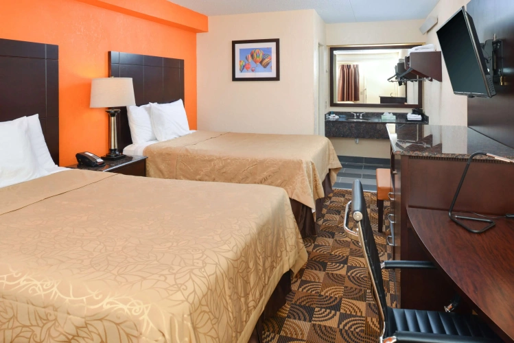Standard Quadruple room