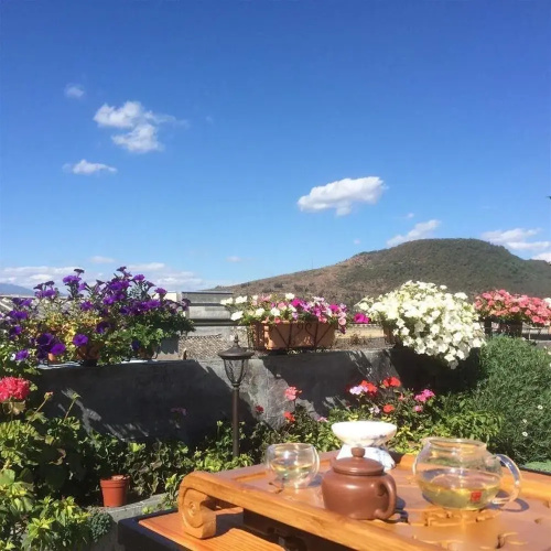 Yonder Way Hotel