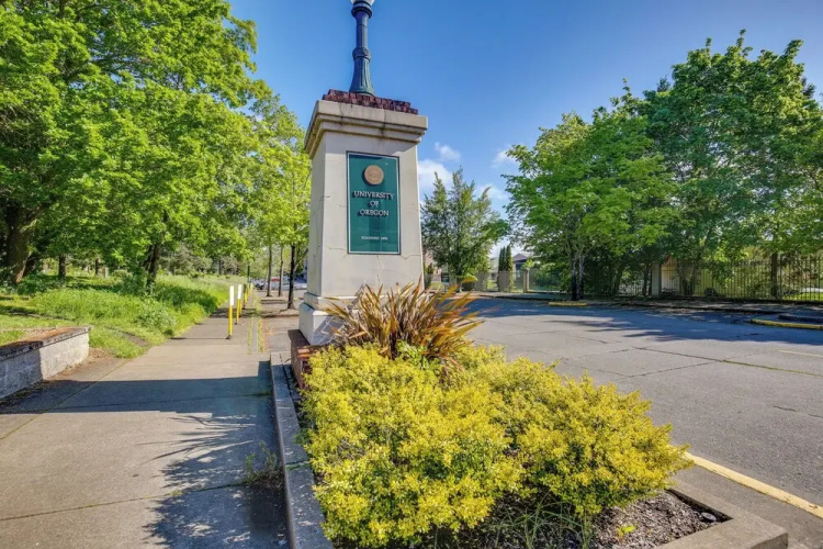 Centrally Located Eugene Apt < Half-mi to UO!