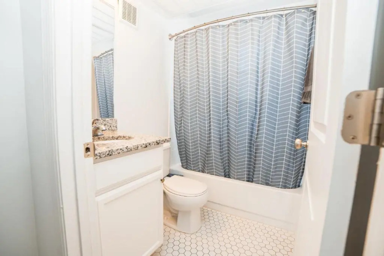 2BR 1BA Condo in North Gulch!