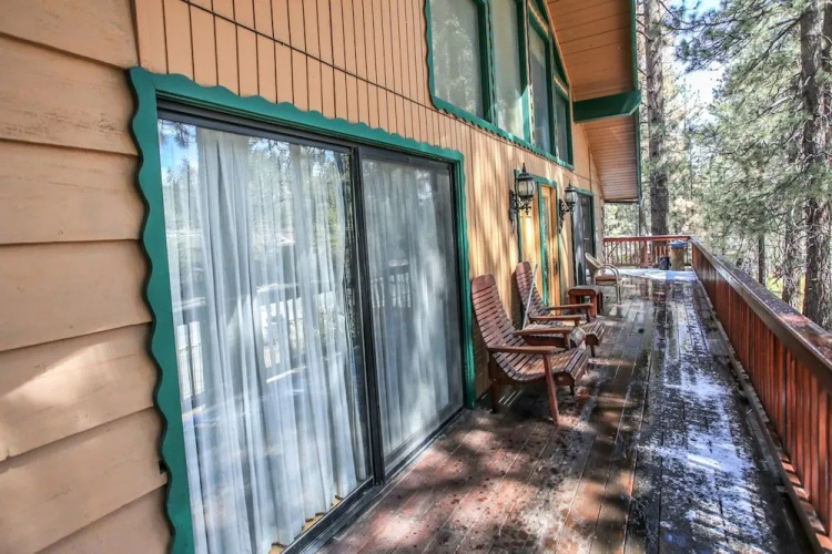 Summit Escape Lodge