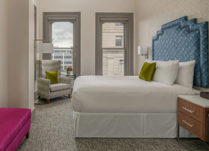 Harlow Hotel