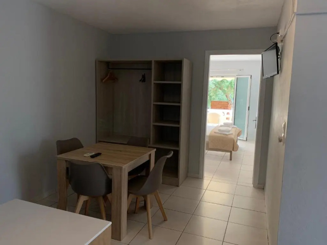 Elia Beach Apartments Vrachos