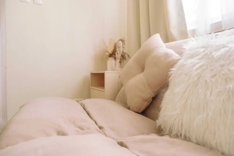 A Perfectly Chic Hideaway