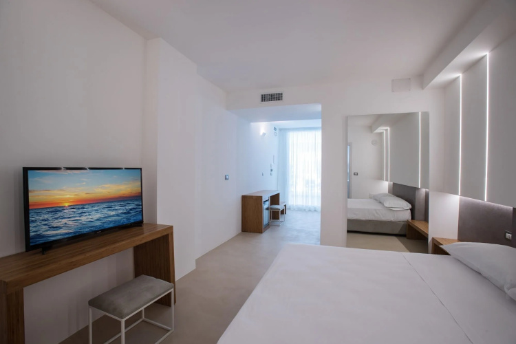 Seven Suite