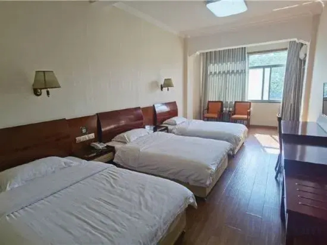 lujiang binghe hotel