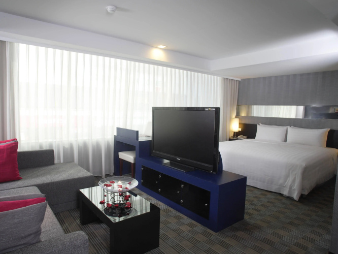 Hotel B