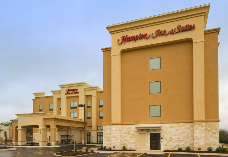 Hampton Inn & Suites Selma-san Antonio-randolph Afb Texas - San Antonio, TX
