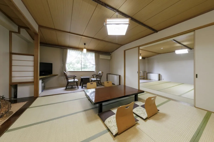 Hotel White Inn Kitashiga