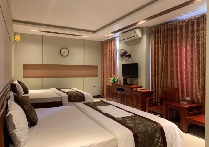 Standard Triple room
