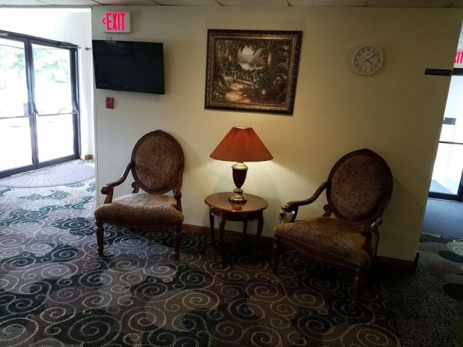 Super 8 Motel -Auburn