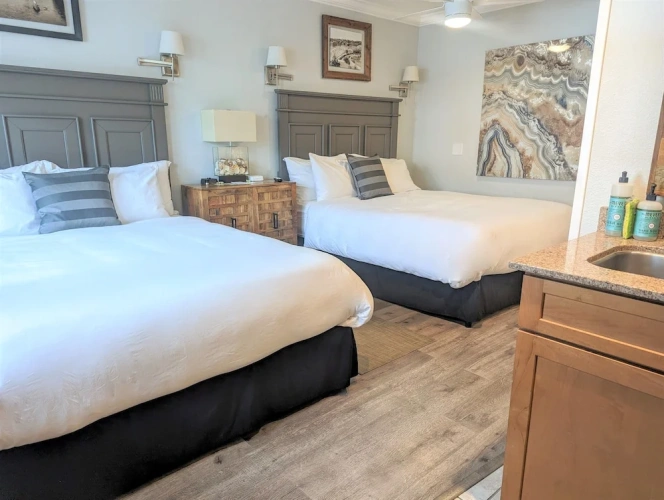 Grand room