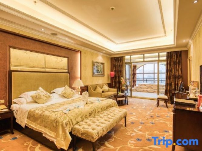 1 Bedroom Deluxe Double Suite