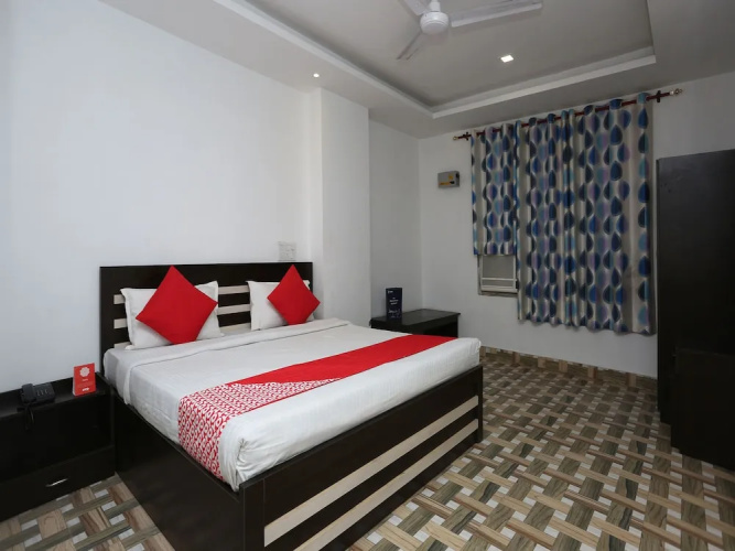 OYO 11008 The Ashoka Hotel