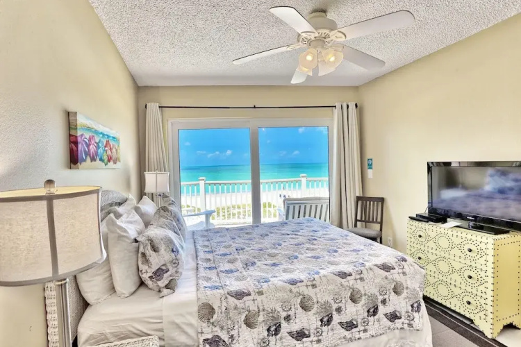 Beach Haven #C6