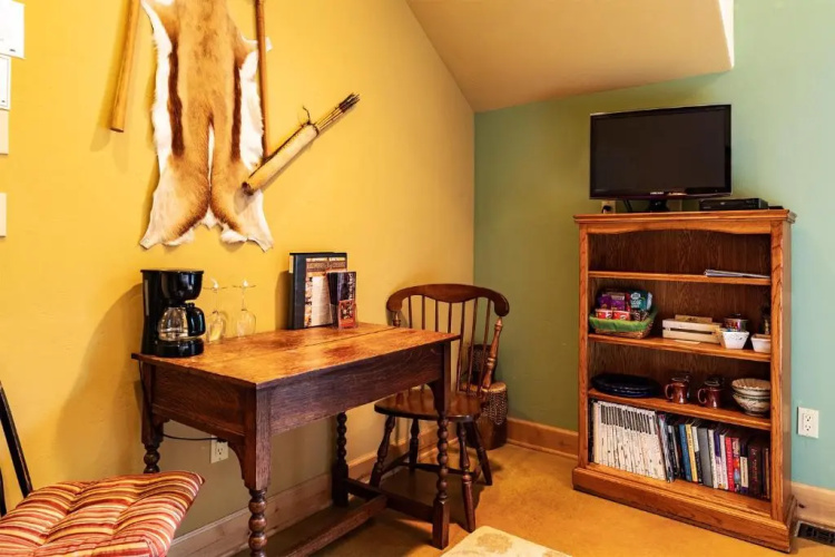Talus Rock Retreat