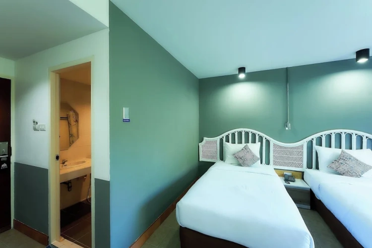 Standard Twin room