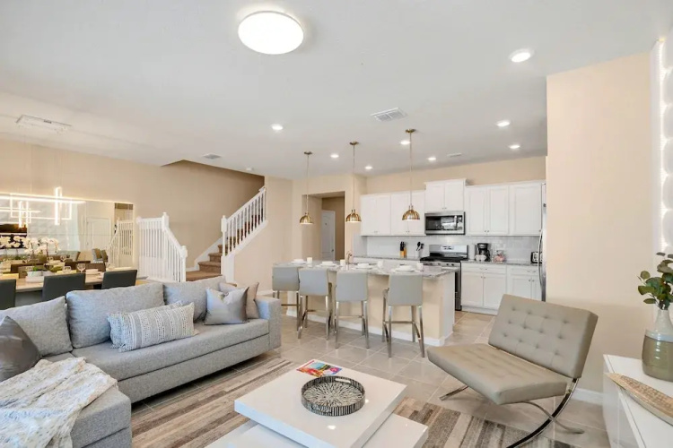 7561 Oak Spring Lane