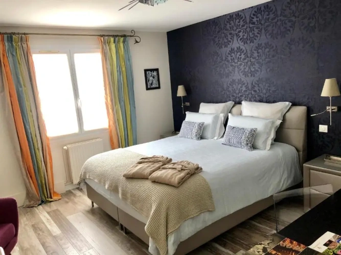 Deluxe Suite