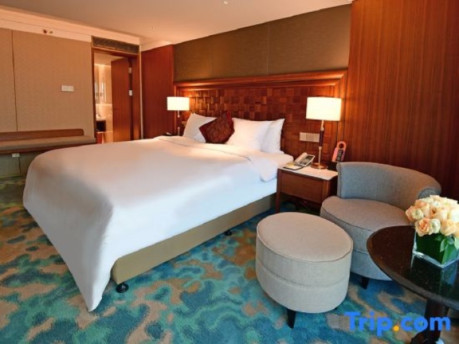 Deluxe Double Suite