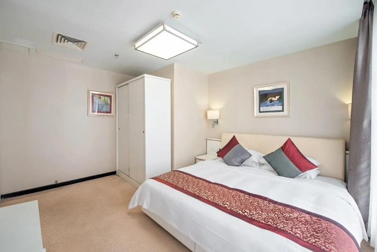 Quadruple Family Suite