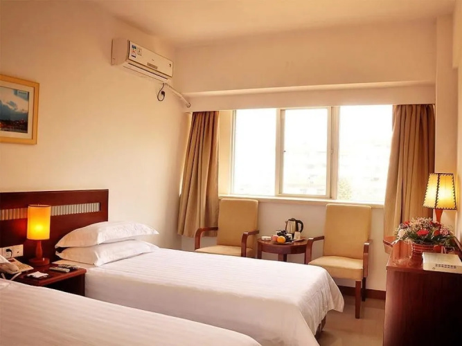 Long Jia Bo Yi Hotel