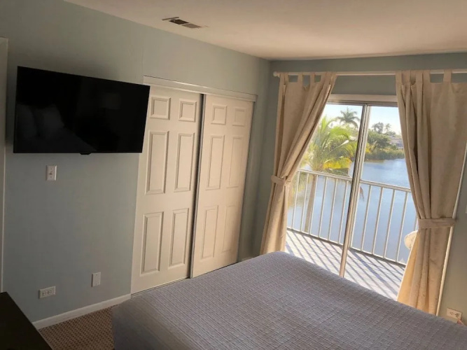 Marco Island Lakeside Inn