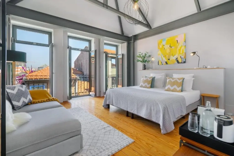 Superior Double room with city view