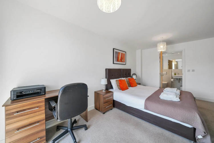 Kennet House Serviced Apartments, Reading - Apt B